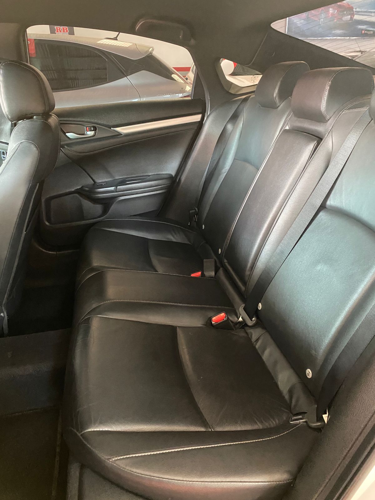 WhatsApp Image 2025-12-06 at 09.10.54 (3)