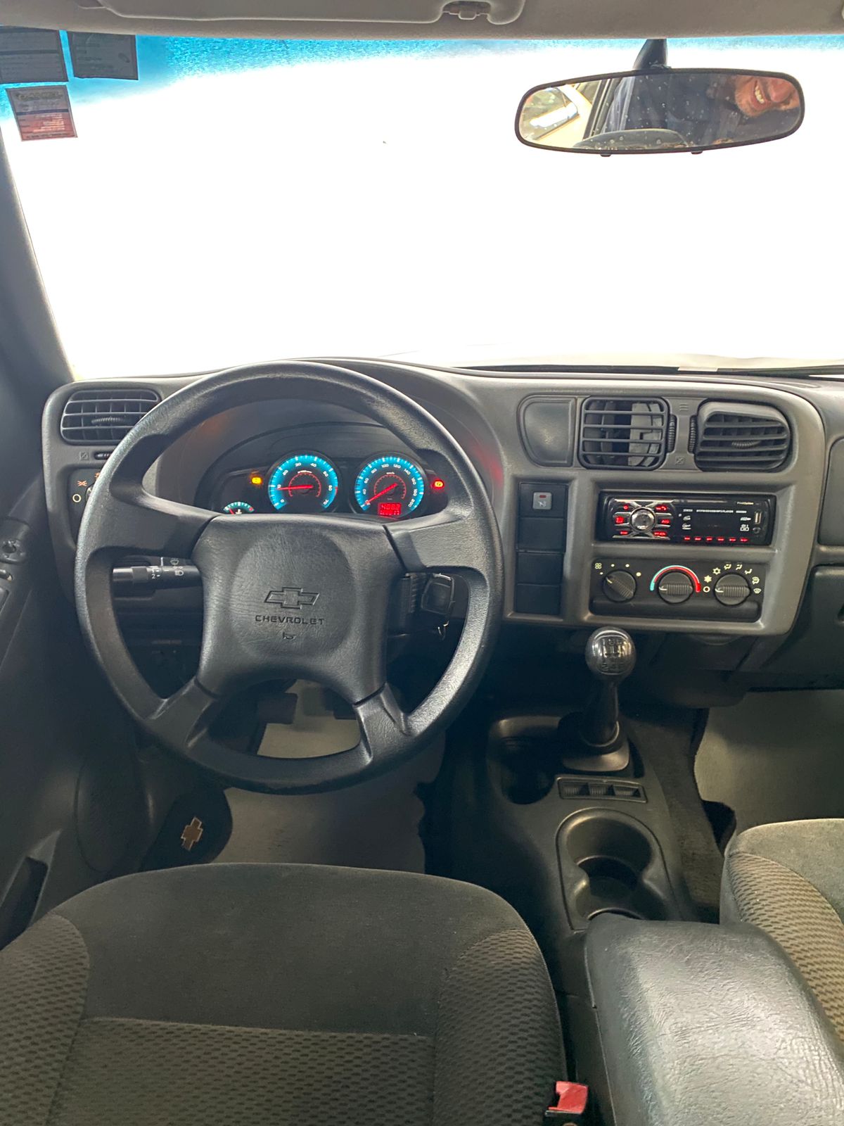 WhatsApp Image 2025-12-10 at 09.34.10 (3)